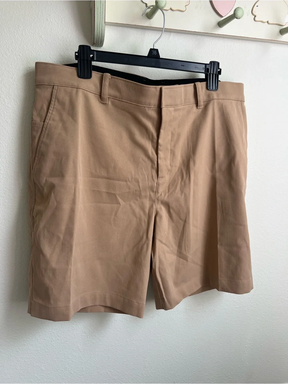 NWT Nike Men's Classic Tan Golf Shorts